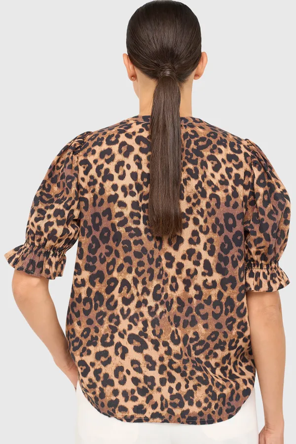 Kai-Bluse mit Leopardenmuster