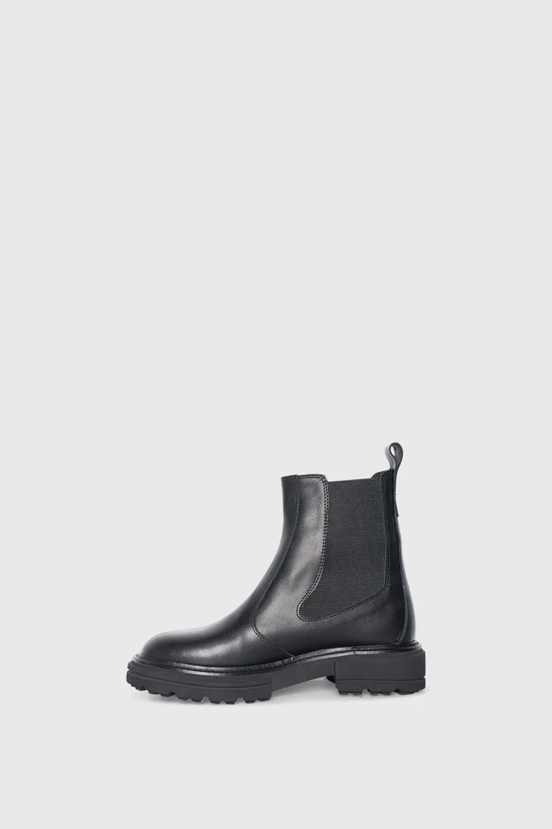 Dixon Black Leather