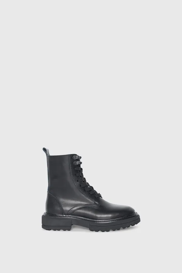 Duke Black Leather
