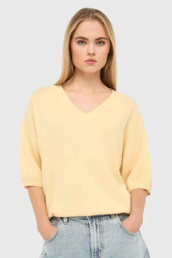 Women's Cashmere V-Neck Romeo Sweater in Yellow