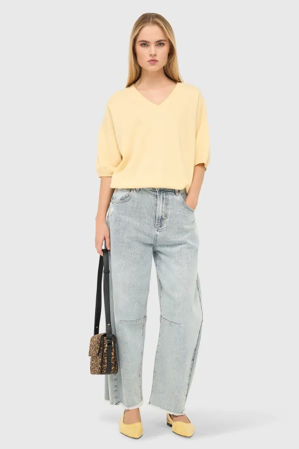 Women's Cashmere V-Neck Romeo Sweater in Yellow