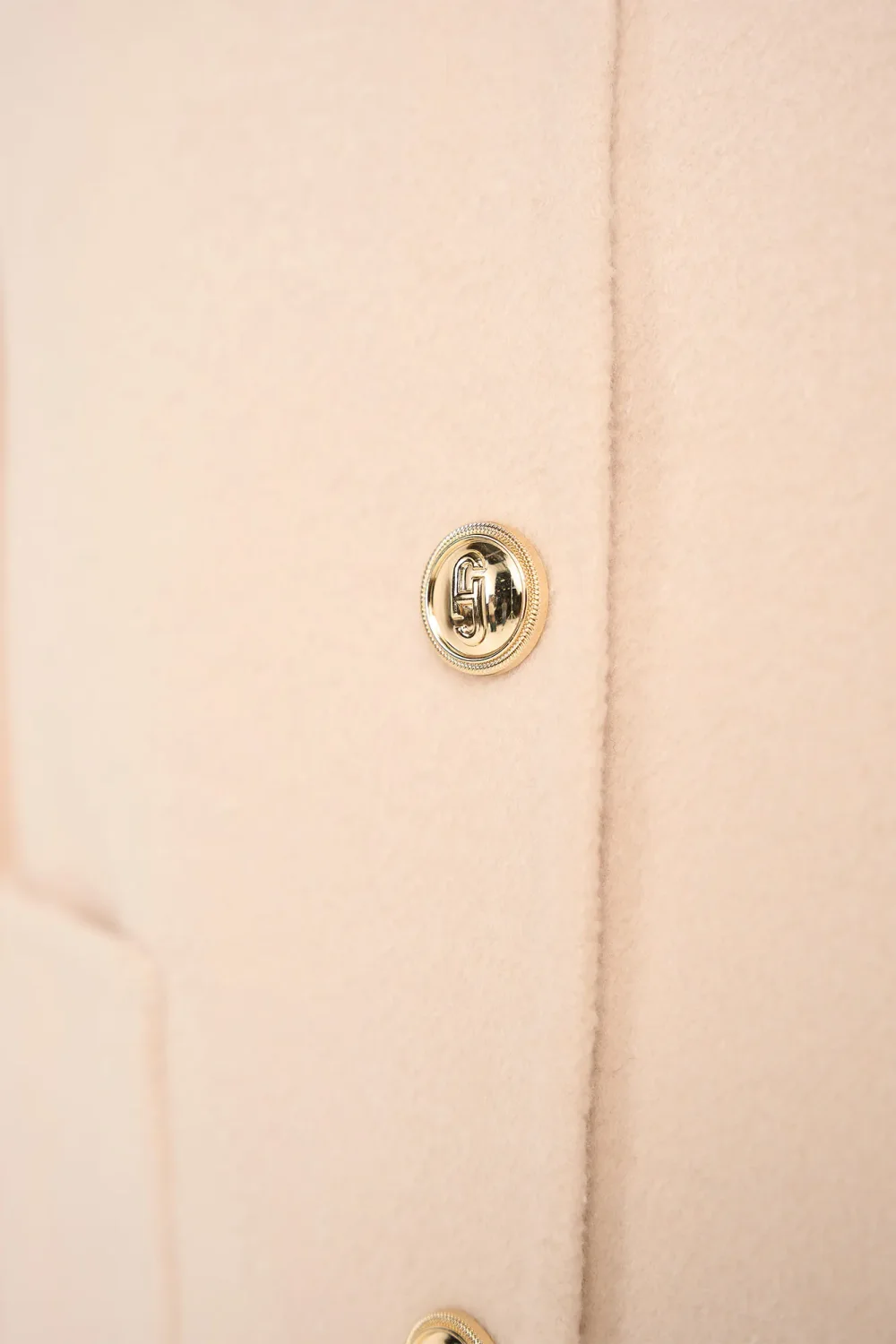 Kurzarm-Kaschmirjacke für Damen von Vince, Double Face, Pfirsich