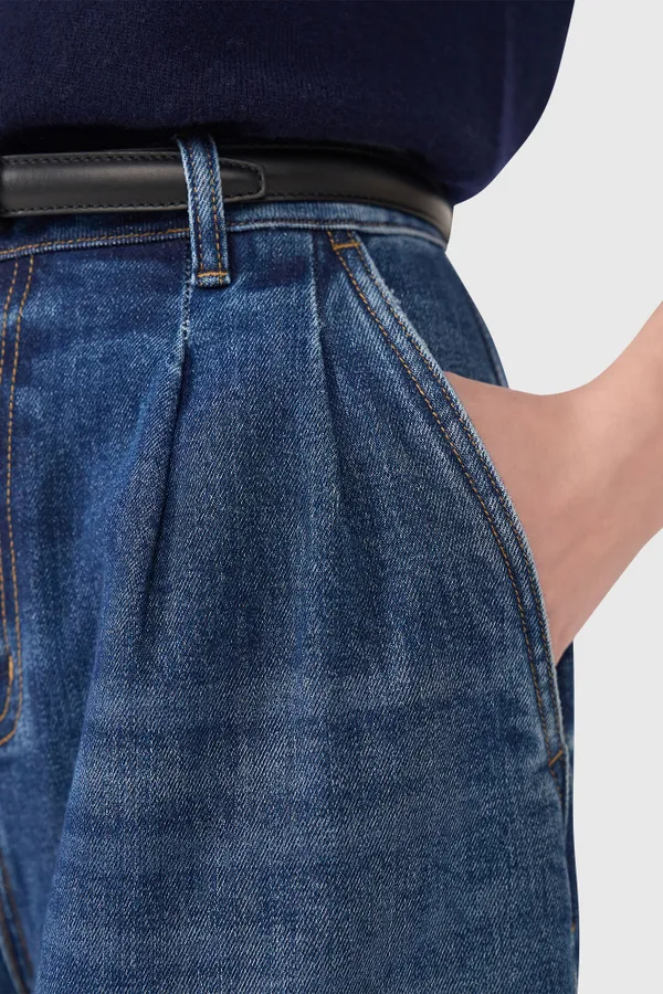 Dollar Blau 214