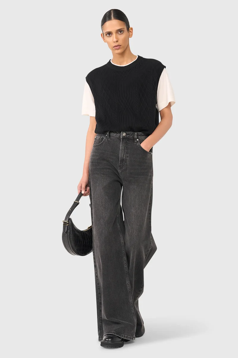 Thorne Black