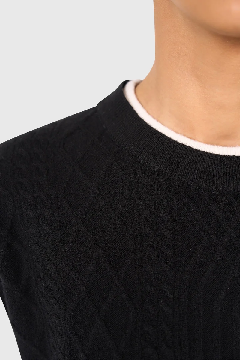 Thorne Black