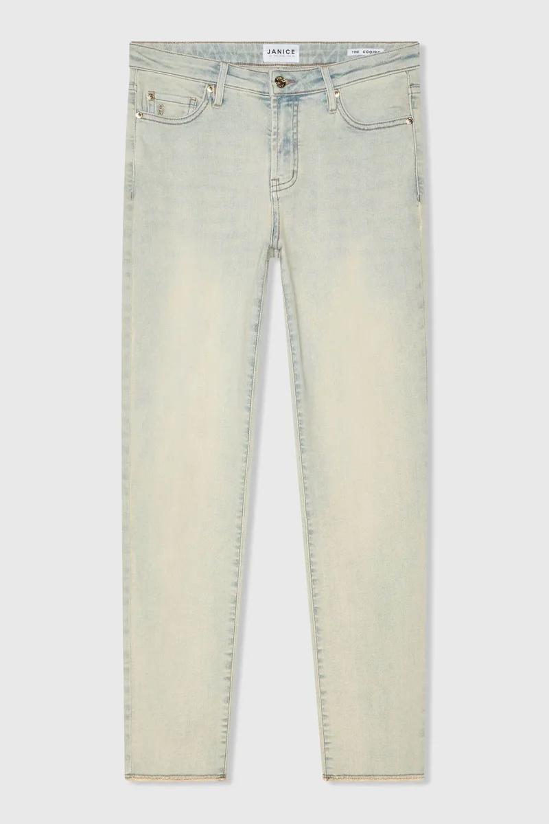Women's Stretch Mid-Rise Mom Jeans in Cooper Blue 004