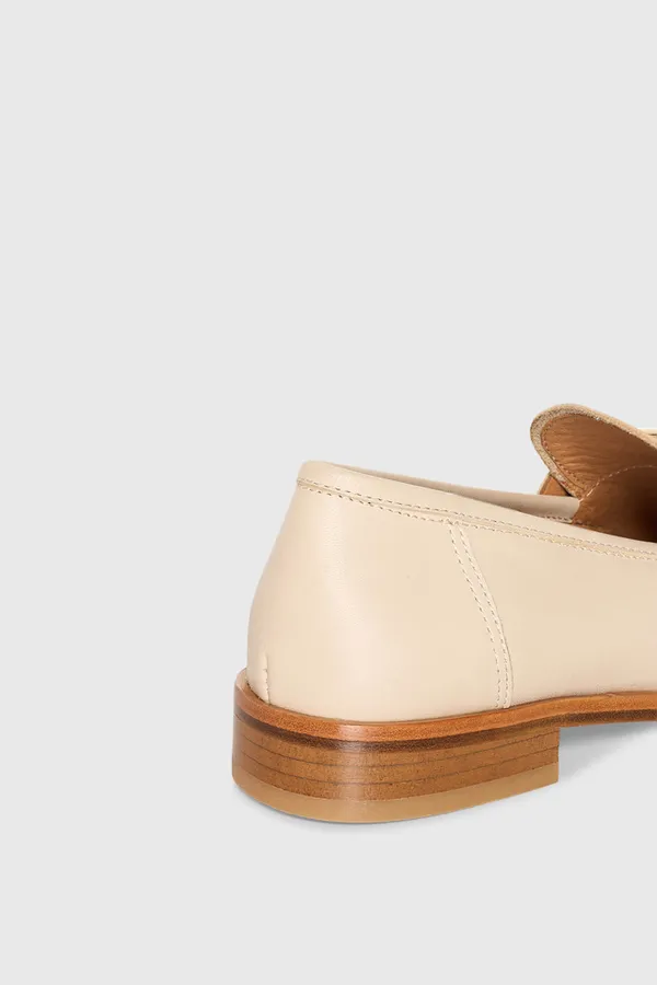 Boy-Loafer in Nude