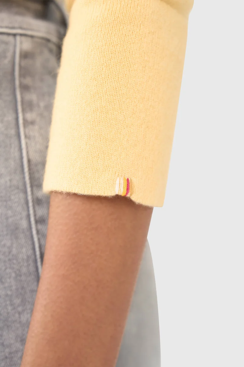 Matthew Sweater, Yellow